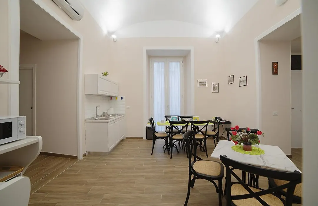 B&B Galleria Principe Di Napoli-1